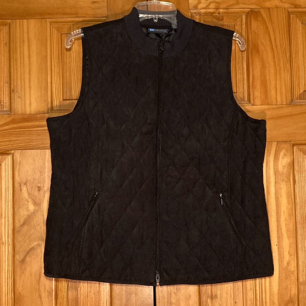 NWOT Relativity Vintage 90s Quilted Lined Vest Black Size L Large